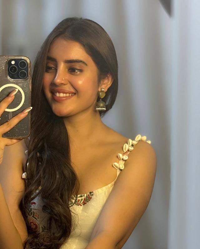 Gbv5tBdb0AAIa1w?format=jpg&name=900x900