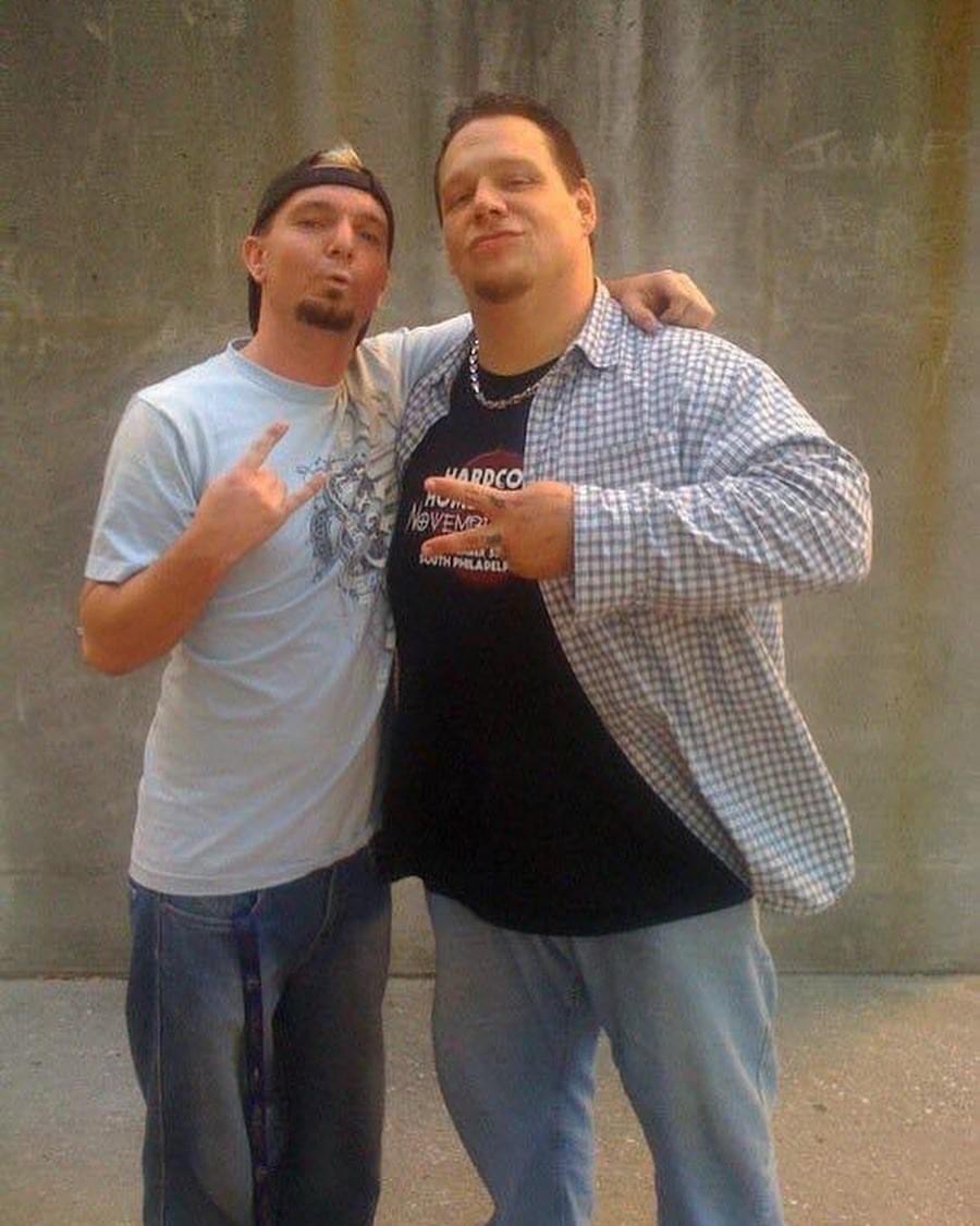 realellsworth's tweet photo. In honor of #WWENXT being at the #ECWArena ..
Wanted to shout out my #ECWOriginal trainer #AXLRotten ..
#RIPAxl #ECW . https://t.co/Iwo96FRN7q