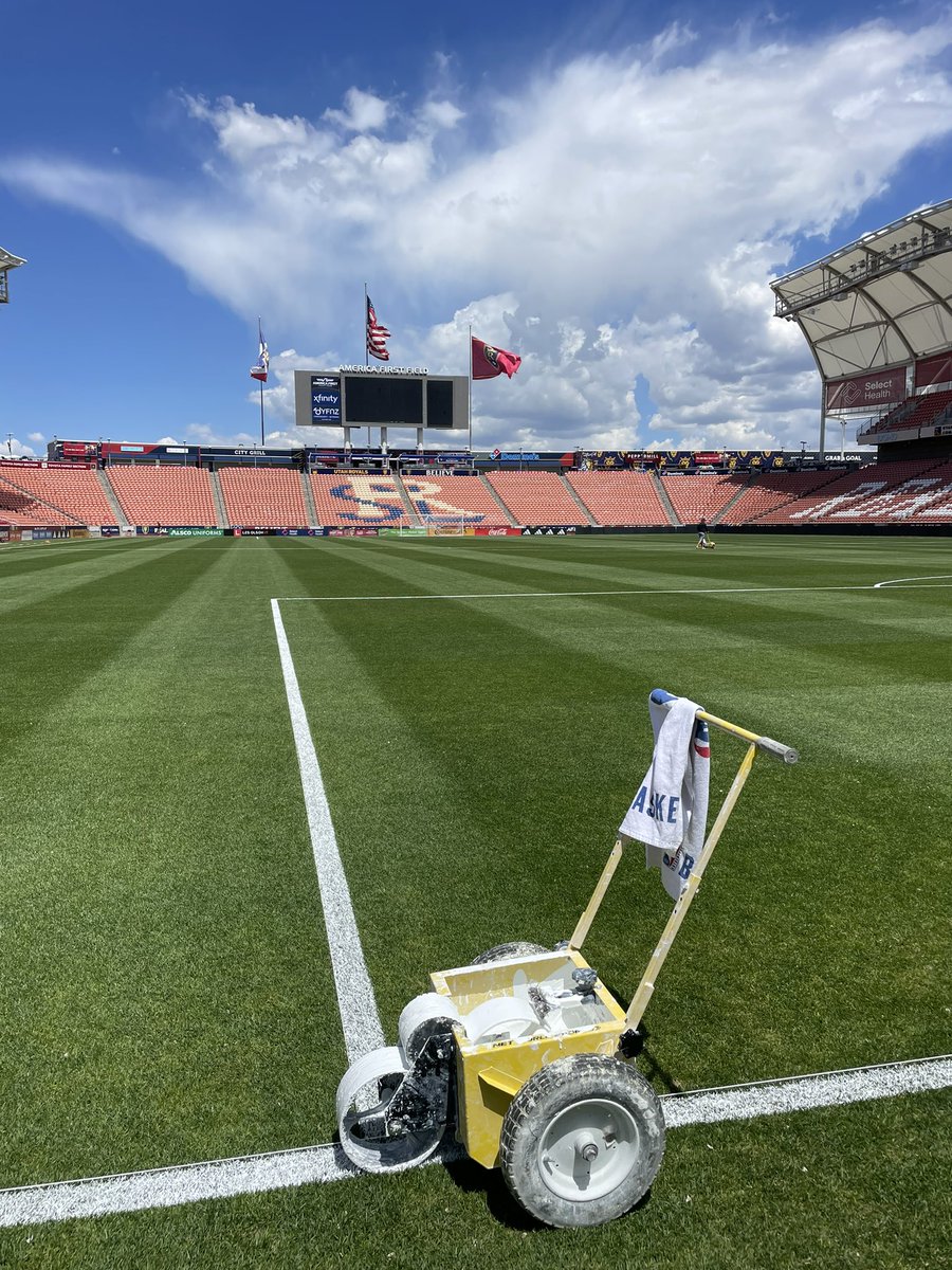 b_benhoff6's tweet image. Another successful season!🙏🏼 Many major setbacks but there’s no other crew I’d want by my side! #getstuffdone