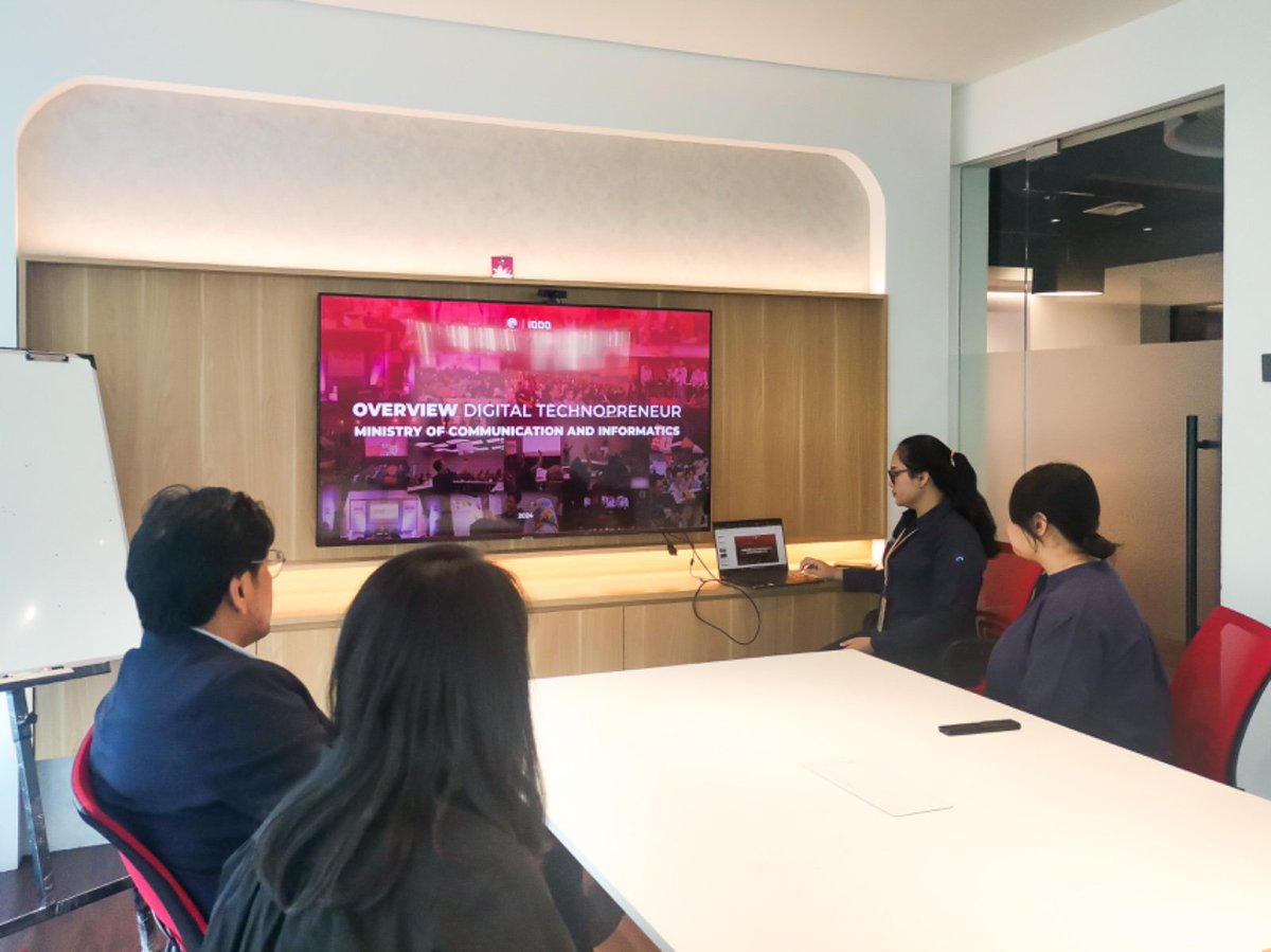 Satu Creative tweet media