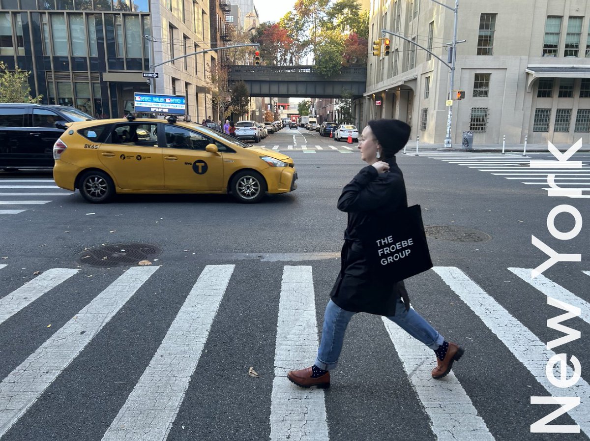froebegroup's tweet photo. Do you follow us on Instagram? If not, go catch up on our latest installment of the #BooksAreEverywhere campaign!

We're heading to New York City. 🌆 Follow along with us: https://t.co/LlIKe7IyD0 https://t.co/XH9bEmcXPl