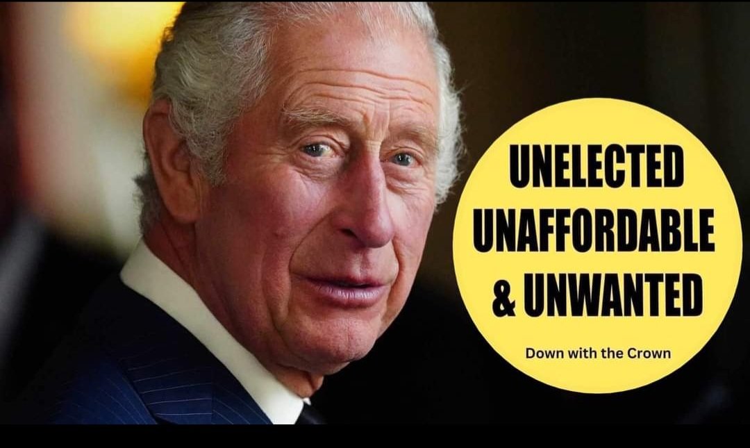JamieCarrick7's tweet photo. #AbolishTheGreedyMonarchy 
#NotMyGreedyKing 
#NotMyGreedyPrince 
#NoMoreGreedyNeedyWindsors https://t.co/dmSFbhYr0b
