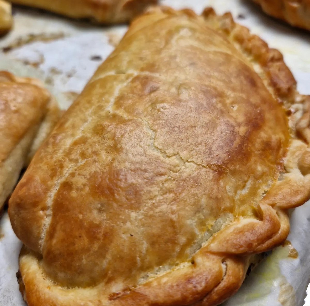 Find us at the Harborough Farmers Market this Thursday 😊💚👍🌱
#justtwovegansmakingveganfood
#vegan
#Harborough
#shoplocal