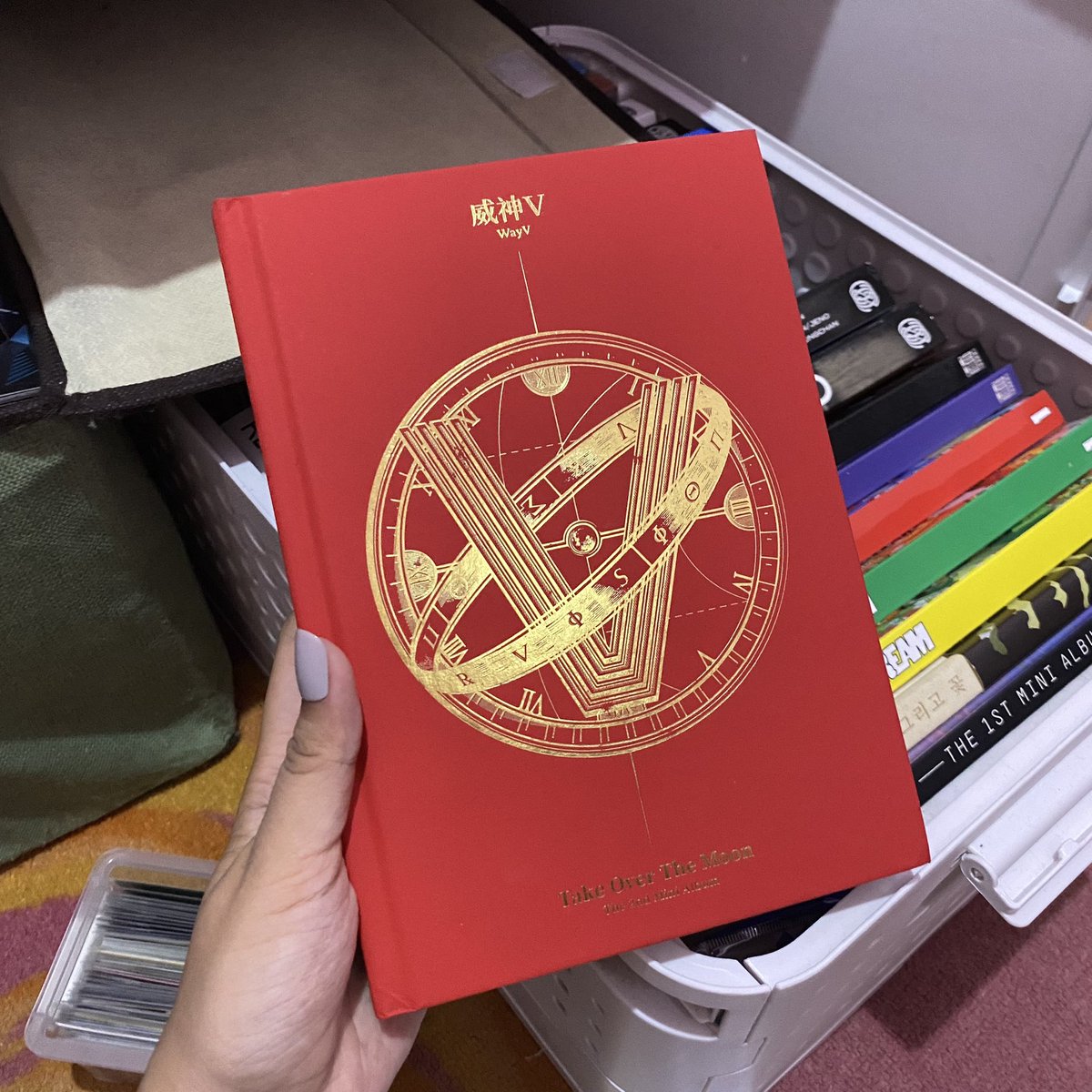 jaemintchocole's tweet photo. wts want to sell album only take over the moon moonwalk love talk kun ten lucas winwin xiaojun hendery yangyang awaken the world photocard

< take all IDR 200.000 > https://t.co/yBip8uuVaV