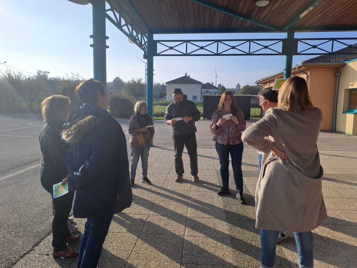 ageem55's tweet photo. Formation avec l OCCE@coordnatocce sur le thème du développement durable en lien avec le thème du congrès de Colmar à venir. Des ateliers sur la classe dehors, les espèces à protéger .Merci pour cette matinée enrichissante ! https://t.co/2qkltvQxBs