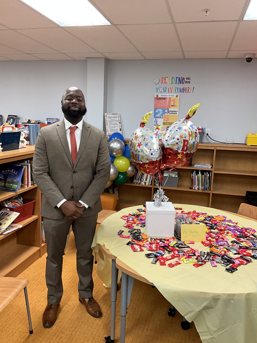 ops_district's tweet photo. Happy Birthday Mr. Wesley! @clevelandcss #GoodtoGreat #MovingintoGreatness #OrangeStrong https://t.co/RshAhmGitq