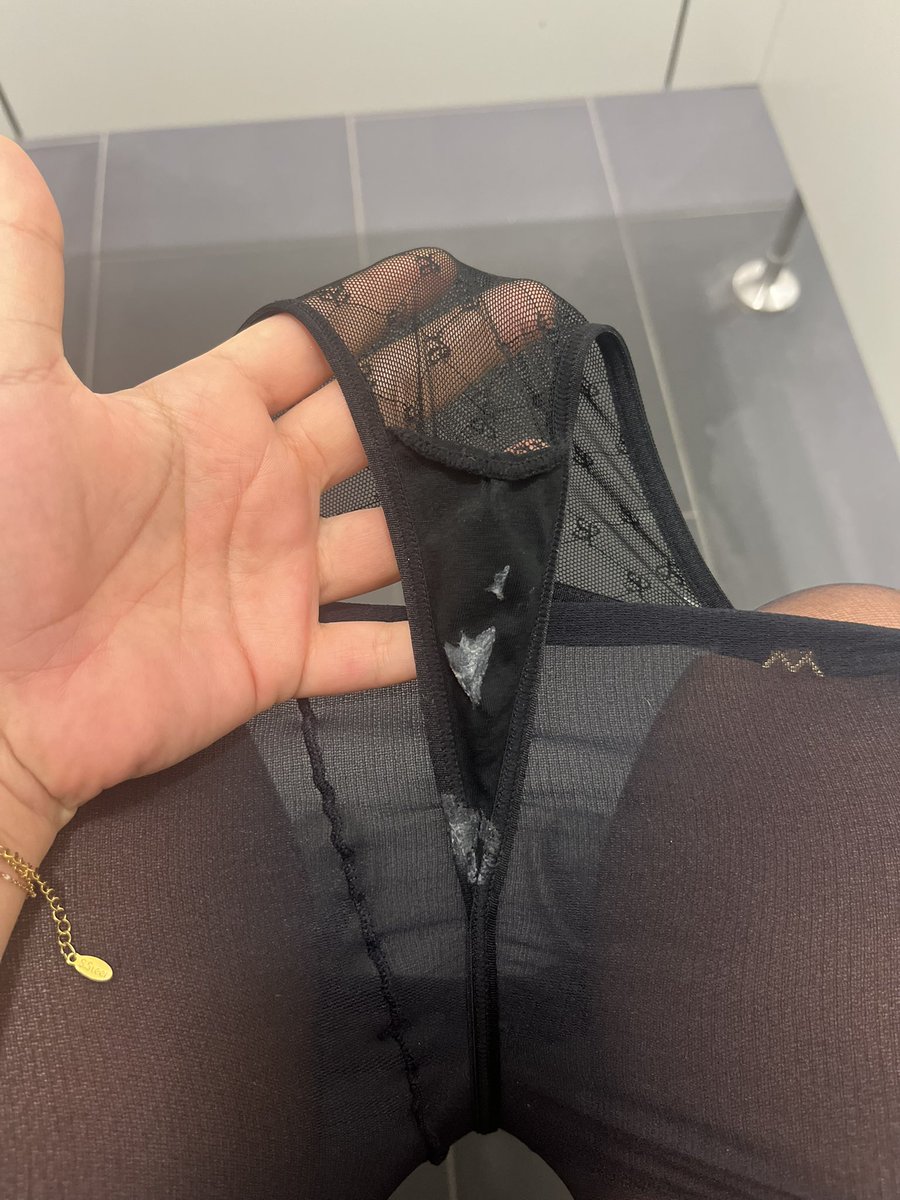 TheMimiCraCra's tweet photo. Hello my boys, I’m not very present these days and I miss you so much !
#dirtypanties #sellingcontent #wornpanties #usedpanties https://t.co/j1JCt3q8sR