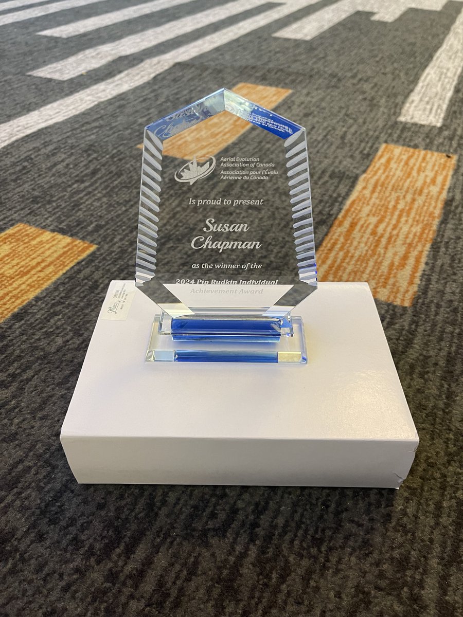 aerial_canada's tweet photo. There was a standing ovation at #AEAC2024 as Susan Chapman was recognised for her tireless work with the annual student competition.

She's been a driving force behind that competition for 13 years – and was recognised with the Pip Rudkin Individual Achievement Award.

👏 👏 👏 https://t.co/zqNzRbQtSU