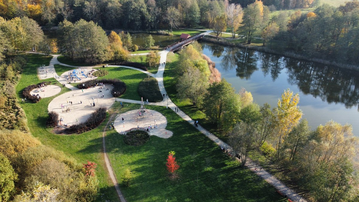 OkoWysoko's tweet photo. Park Szczodre, Długołęka, Poland https://t.co/XFWgkaormM