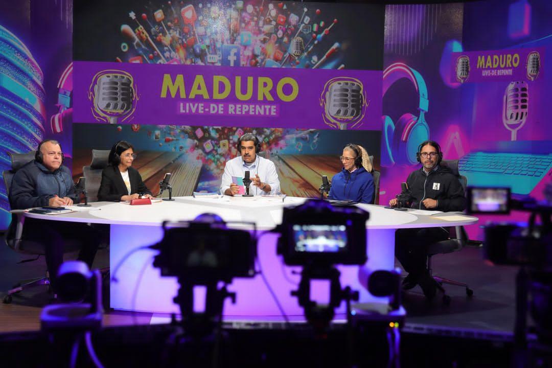Agencia Venezolana de Noticias (@avnve) on Twitter photo #EnVivo 🔴 || Transmisión de "Maduro Live de Repente" Presidente, <a href="/NicolasMaduro/">Nicolás Maduro</a> : La primera T, la gran transformación económica para pasar de la economía de guerra a una economía autosustentable, generadora de bienes, servicios, productos y riqueza nueva para nuestro país #EnVivo 🔴 || Transmisión de "Maduro Live de Repente" Presidente, <a href="/NicolasMaduro/">Nicolás Maduro</a> : La primera T, la gran transformación económica para pasar de la economía de guerra a una economía autosustentable, generadora de bienes, servicios, productos y riqueza nueva para nuestro país