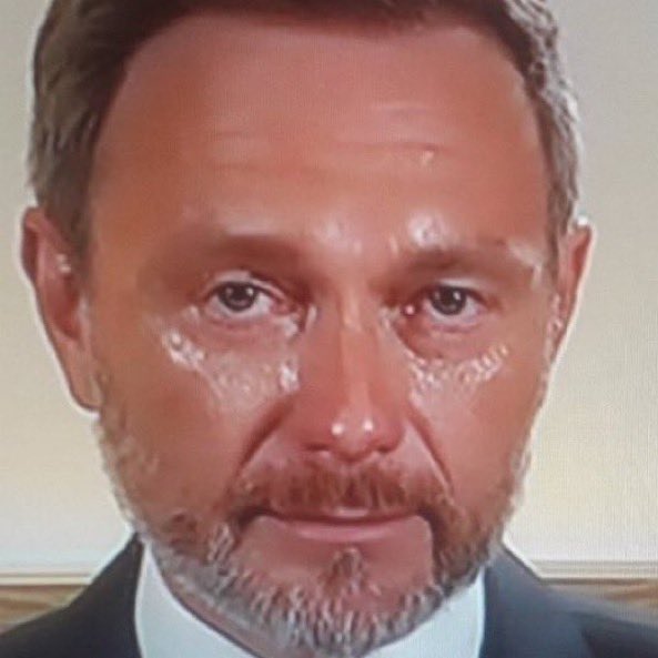 „eine letzte Frage, 
Herr Lindner,
was haben Sie in                  ᴺⁱˣ ʷᵃʳᵘᵐ
der Lücke in 
Ihrem Lebenslauf 
zwischen 2021
und 2024 gemacht?“