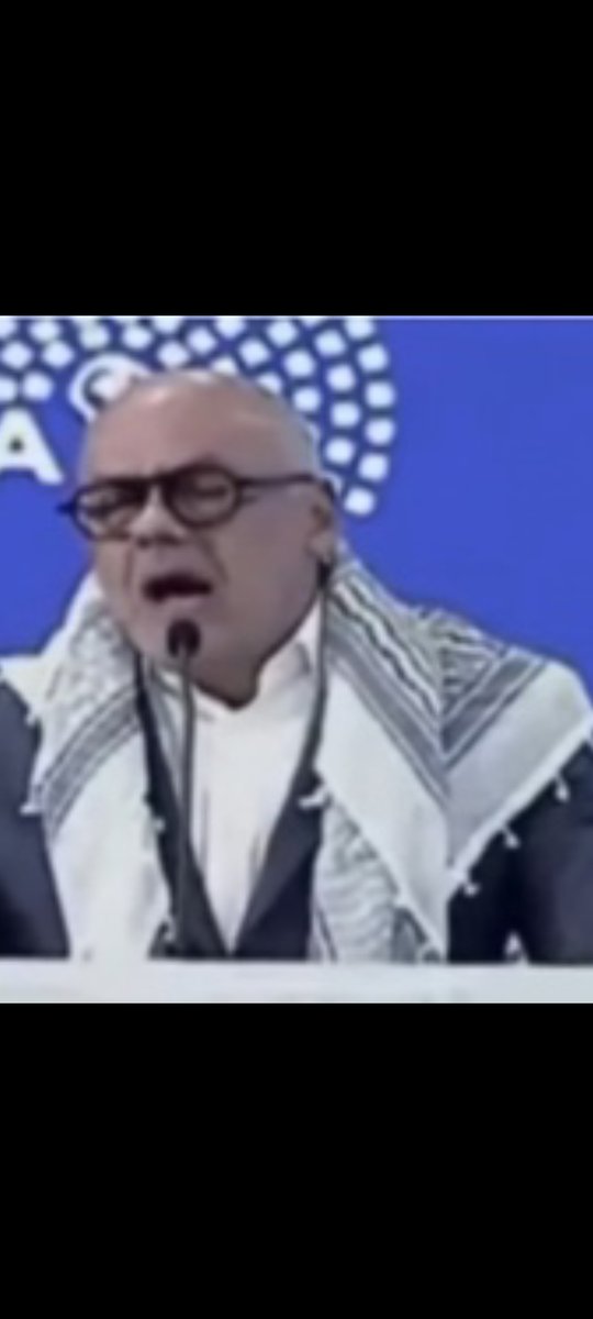 ¿Que les pasa a esta gente? Un día están en su congreso "antifascistas", lanzando mierda a la "ultraderecha", y al día siguiente están pidiendo a la "ultraderecha" que quieren tener relaciones con ella. Dan pena. Eso no va a pasar. Ya el presidente reconocido es Edmundo González