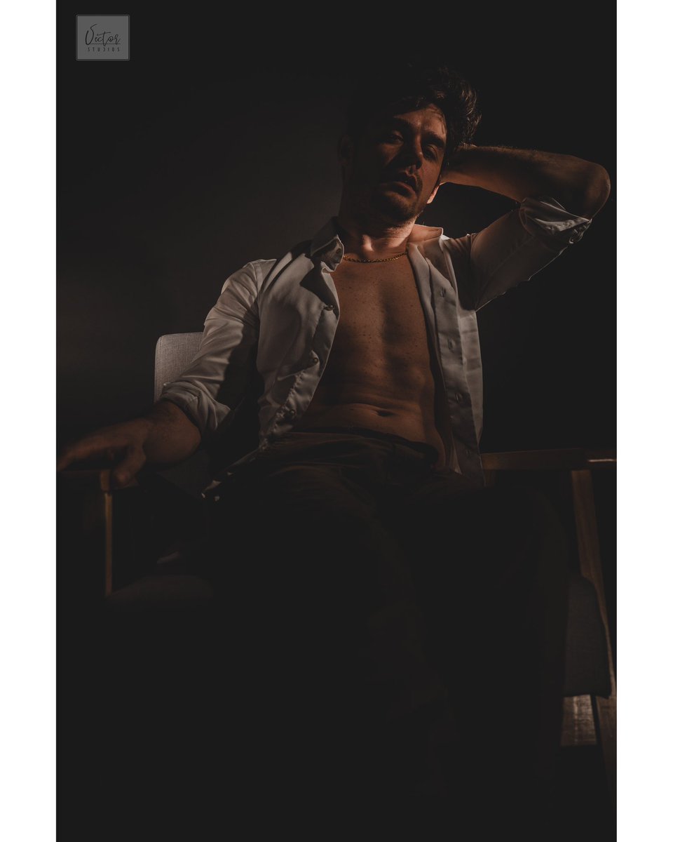 _VectorStudios's tweet photo. Chris joined us in the Studio!
How do you think he did?
#vectorstudios #sydneyphotography #boudoirstudio #malenude #leatherboy #gaymodels #maleboudoirmodel #maleboudoir #westernsydneyphotographer #westernsydneyphotography https://t.co/rGEcj0h99q