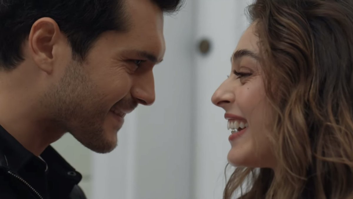 imagina ver ela com um sorriso desse tamanho depois de tudo que passou mas preferir ela com ódio no coração com sede de vingança. a dizi ganhou “vida… amor… justiça…” no nome não foi à toa, vamos ter TUDO! e não é sobre vingança, leia de novo, é justiça. 

#leylahayataşkadalet