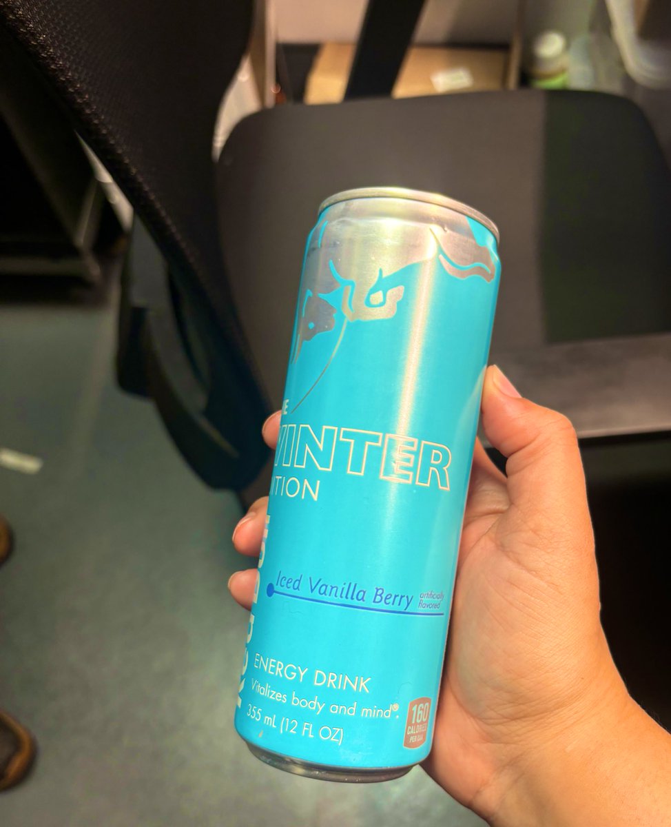 KosmicHeart's tweet photo. Going to try out the new @redbull drink. Let’s see if it’s good. #redbull https://t.co/br0qOUYsDq