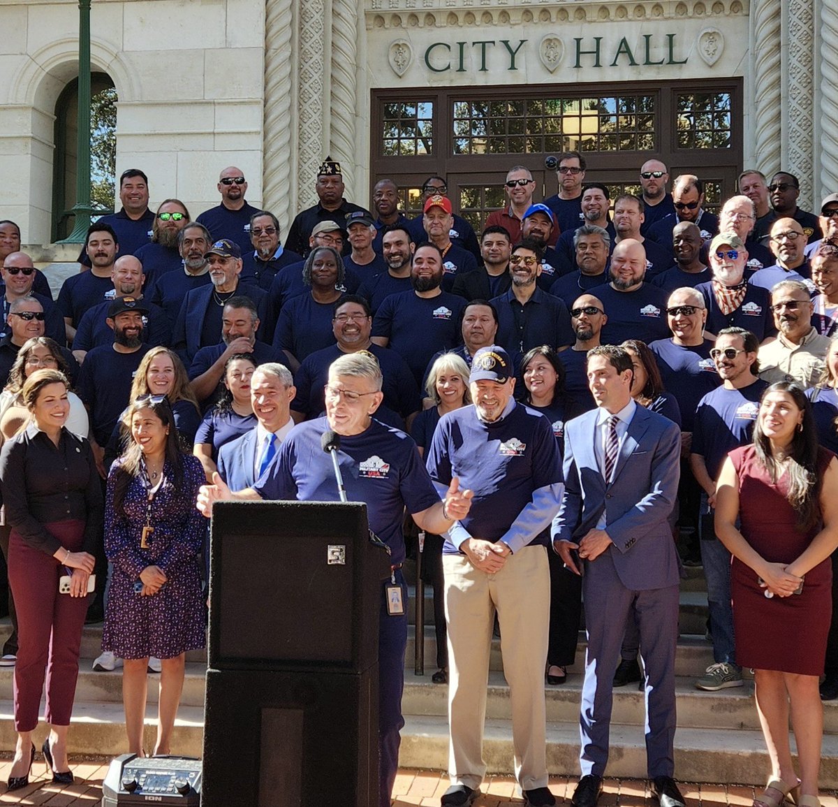 🎖️ Today, the City of San Antonio recognized all employees that served our country with a heartwarming ceremony. 🇺🇸 
Thank you for you service!🫡 #VeteransDay