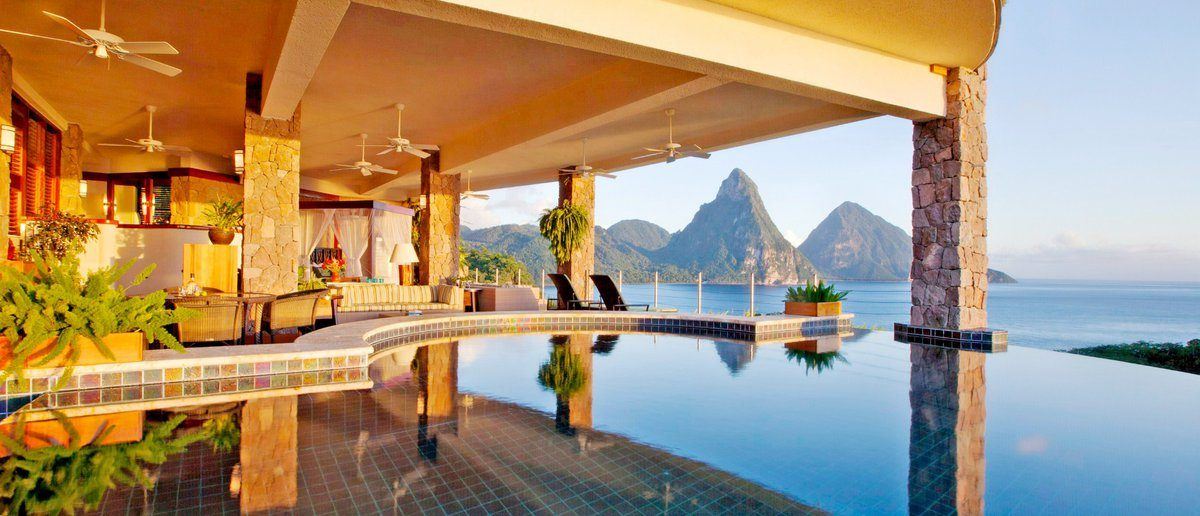 Our latest blog give you descriptions, photos, videos and prices of the 7 best all inclusive honeymoon suites in St Lucia, tinyurl.com/2p92crzf