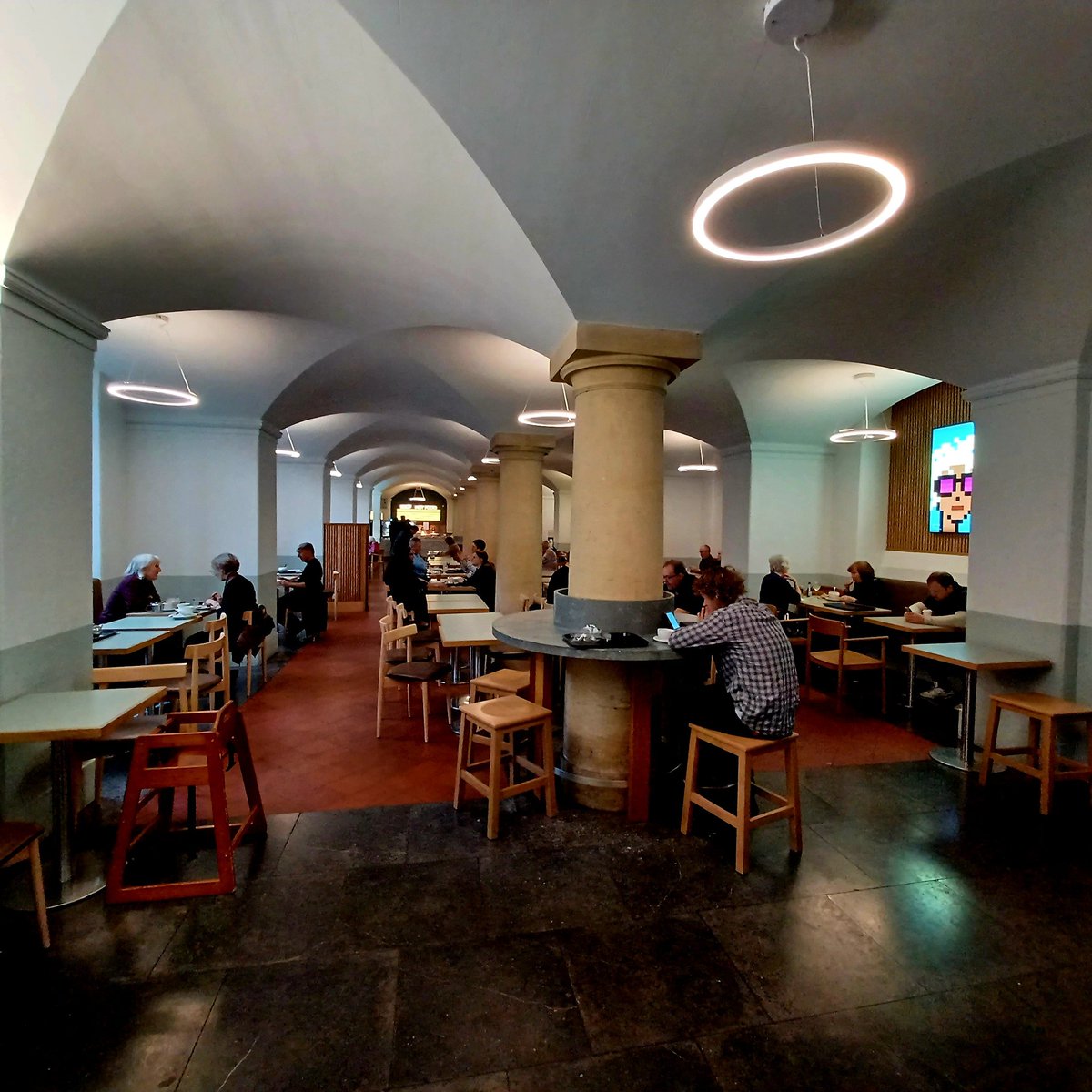 StartLicensing's tweet photo. Nice to see the 'new look' @AshmoleanMuseum #cafe - refreshed with new paint,light boxes & noise cancelling features. Paint supplied by #Ashmolean #licensee @graphenstoneuk
Good job by all concerned.
#Shop looking good as well. #KingfisherBlue paint on show. https://t.co/02HpFZMf5X