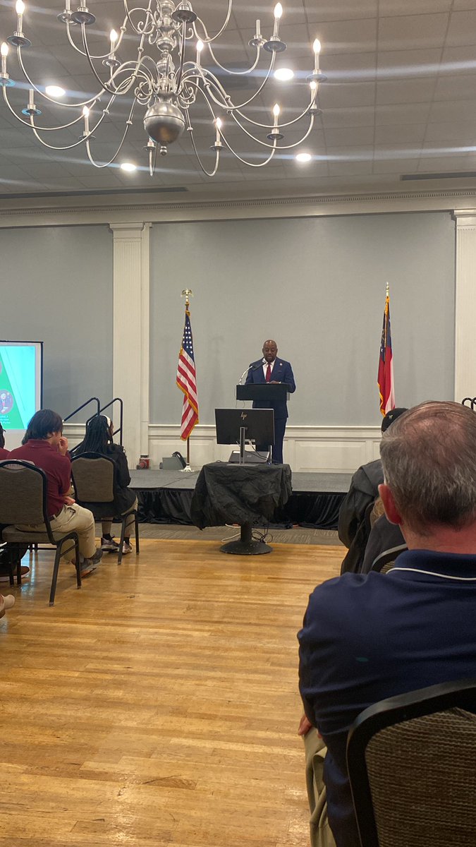 HAPPENING NOW: Savannah Mayor Van Johnson <a href="/MayorJohnsonSAV/">Mayor Van Johnson</a> is addressing the city at the 2024 state of the city address. <a href="/WJCLNews/">WJCL News</a>