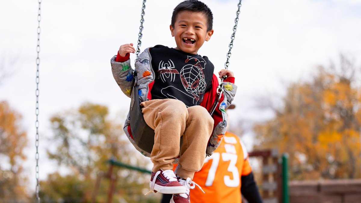 BroncosOffField's tweet photo. Yesterday, we joined Playworks Colorado for recess at Crawford Elementary School! 

Playworks helps kids stay active and build valuable social and emotional skills through play. 

📸 »  https://t.co/hQxEwNhkIV https://t.co/emupir2kRF