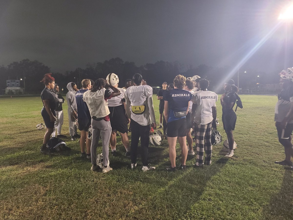 Justin Moses (@coachmosesad) on Twitter photo Playoff prep under the lights. <a href="/DuvalSports/">Duval Sports</a> <a href="/oneclaysports/">Clay County Athletics</a> <a href="/TheNPGAA/">National Post Grad Athletic Association</a> <a href="/PostGradRecruit/">PostGradRecruits INC.</a> Playoff prep under the lights. <a href="/DuvalSports/">Duval Sports</a> <a href="/oneclaysports/">Clay County Athletics</a> <a href="/TheNPGAA/">National Post Grad Athletic Association</a> <a href="/PostGradRecruit/">PostGradRecruits INC.</a>