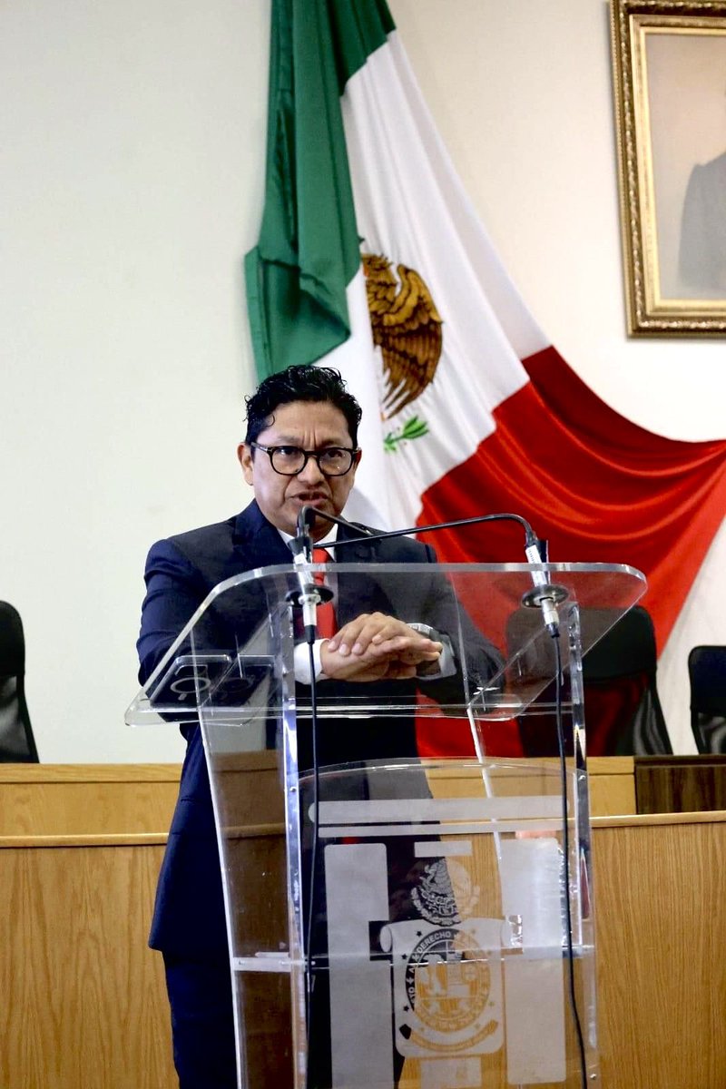 Muy honrado de compartir la mesa con apasionad@s de la neurociencia. Gracias <a href="/marioeherrera/">Mario Herrera</a>, <a href="/GLaveaga/">Gerardo Laveaga 🇺🇳</a>, <a href="/ericgarcialopez/">Eric García-López 🧠⚖️</a>, <a href="/DiegoborbonR/">Diego Borbón</a> <a href="/fnad_fundacion/">FNAD - Neurociencias Aplicadas al Derecho</a> Bienvenidos a #Oaxaca!