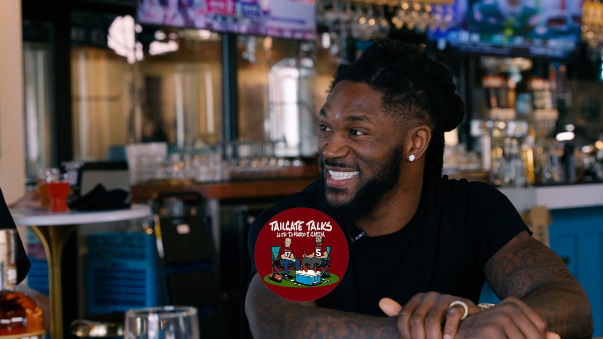 GamecocksPlus's tweet photo. Two Spoonz! DJ Swearinger is known as one of the hardest hitting, tone-setting safeties to come through Columbia

@JungleBoi_Swagg joins his former Gamecock teammates to reminisce on the latest episode of @Tailgatetalk547 

Streaming now ▶ on Gamecocks+
