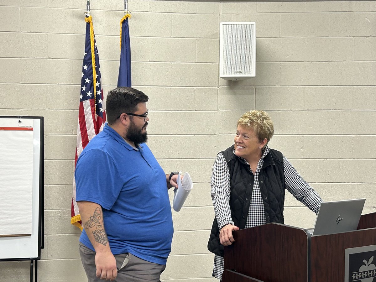 ChrisWendt259's tweet photo. We had a couple powerhouse presenters tonight with our ⁦@WichitaUSD259⁩ leadership pathways. Thank you to ⁦@KsCommissioner⁩ for facilitating our empowered teacher fellowship and to ⁦@DeniseWren2⁩ for leading our aspiring building leaders! #wpsproud https://t.co/wJSTnV2RPO