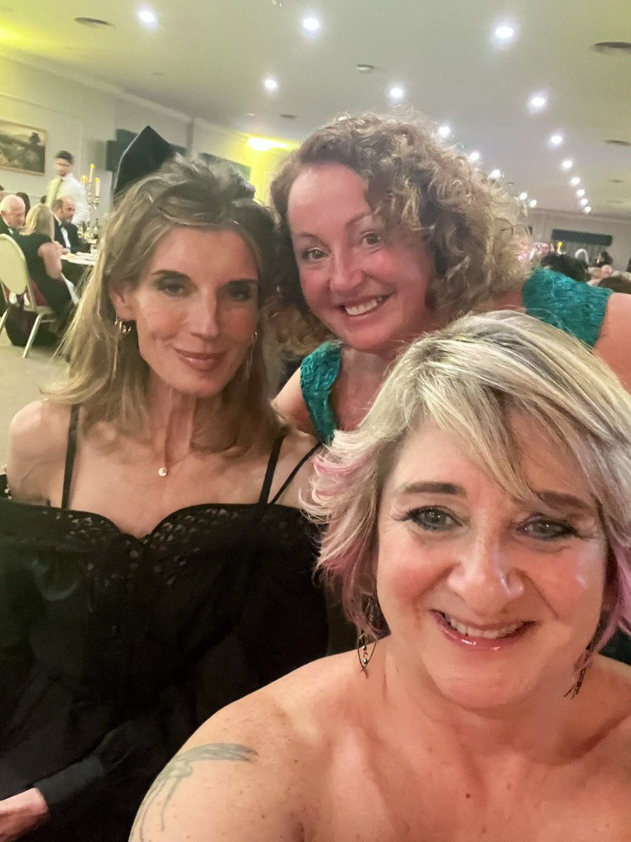 Lisa Bennison@Bettys tweet media