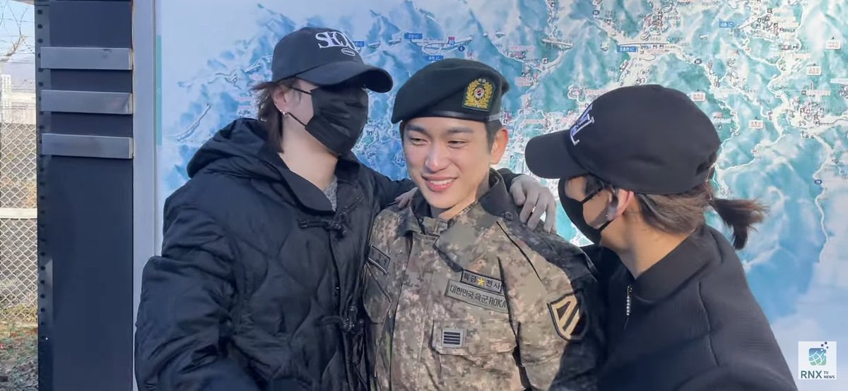 BamBamSkrrtBR's tweet image. VOLTOU!!! Nossos YugBam foram buscar o querido Jinyoung, que amor 😭💚

Park Jinyoung is back
#WarmlyWelcomeJinyoung