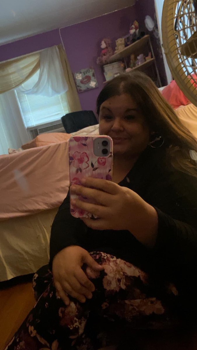 stephie367's tweet photo. Just bored https://t.co/KLR4KR7WgZ