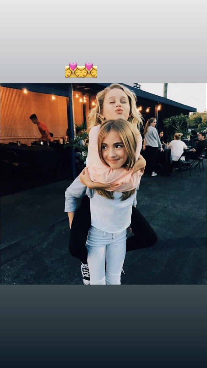 RubyRoseTBrasil's tweet image. ELA APARECEU! 🌹

Ruby Rose Turner compartilhou via Instagram fotos ao lado de sua amiga digital influencer Lauren Orlando, comemorando os 20 anos desta.