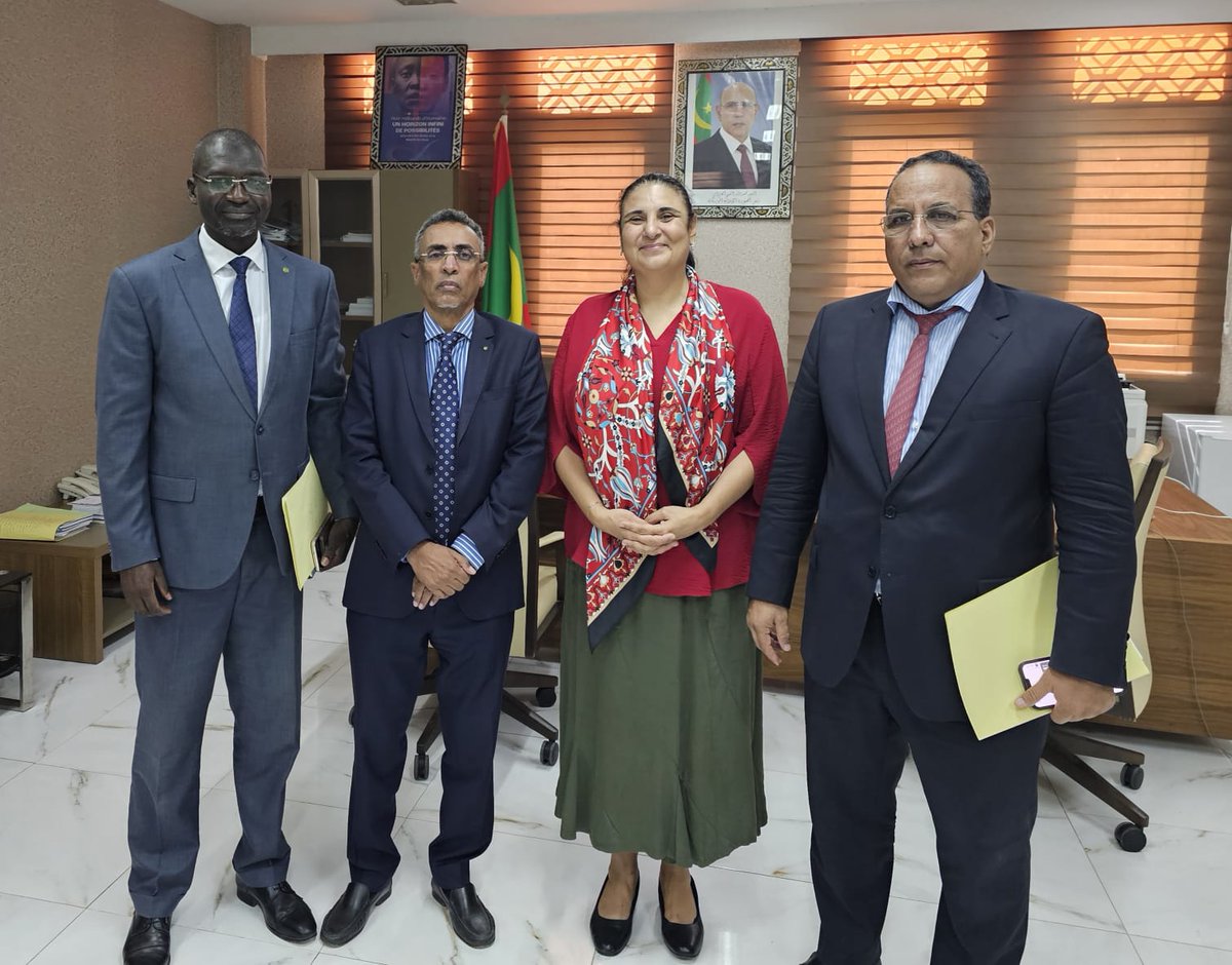 PNUDMauritanie's tweet photo. Réunion du Pilier Développement Durable du Programme de Coopération Gouvernement 🇲🇷– PNUD : Bilan2023 &amp; Plan de travail Biannuel (2024-2025) sous la supervision de Yacoub Ahmed Aicha, SG du #MEF et Mme Gozde Avci-Legrand, Rep. Résidente Adjointe PNUD🇲🇷 https://t.co/hcb9o0S76j