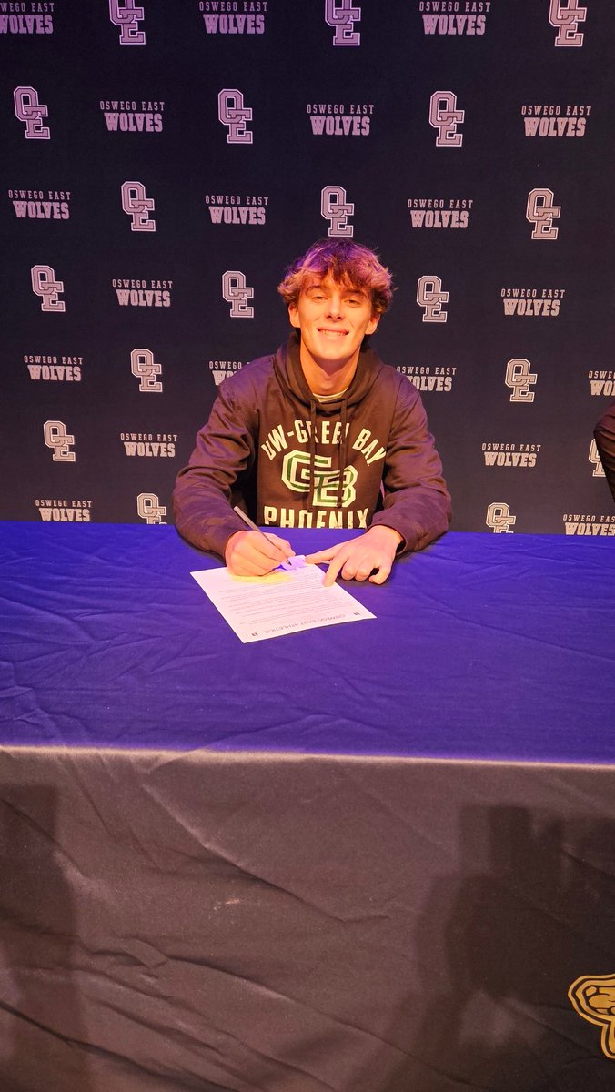 OEWolvesSoccer tweet media