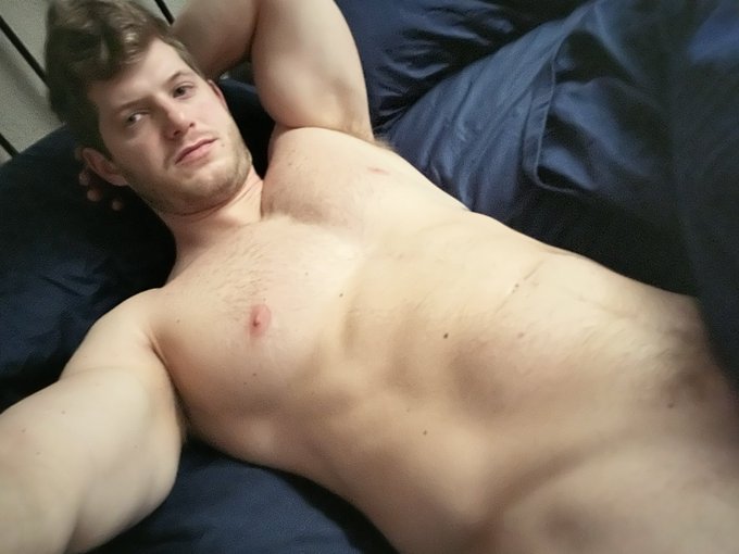 I’m tired, come keep me company 

https://t.co/3XdmbDXj3Y https://t.co/05BsLzl1kX