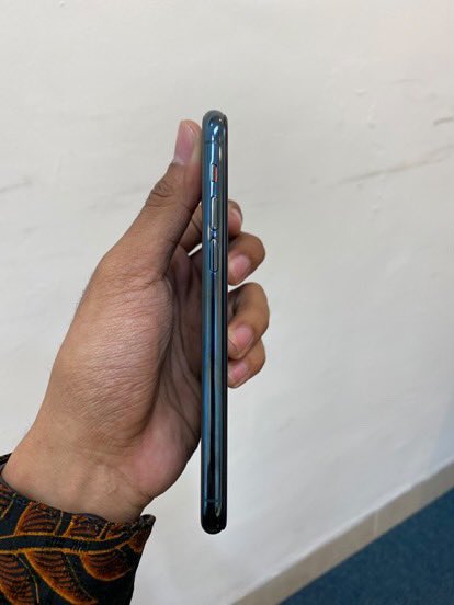 mprdpt's tweet image. WTS ‼️

Iphone 11 Pro 256gb - Inter All Operator

1. BH 100%
2. True tone/face id on
3. Kamera d/b + speake jernih
4. No dent
5. 98% good condition

No minus 

Kelengkapan : 
Box, Charger, Temperedglass + case

📍Surabaya
📲Toped
💵5,8k

#jualiphone #hpsecond #jualhp