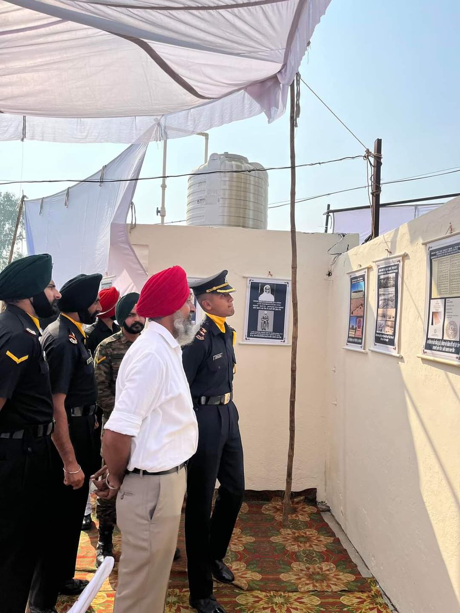 Bhattihsingh's tweet photo. 1/2 ; 4 Sikh(Saragarhi Battn of Sikh Regiment)Battalion's Lt Joysil Noronha paying Rich Tributes as per Ceremonial Guard tradition🌺At World War 1 Memorial Sarwali 🌺 on behalf of Stn Cdr,Tibri Cantt to Our village Bravehearts died in action during Mesopotamia campaign of #WW1🙏🏼 https://t.co/EIXWWdbvT5