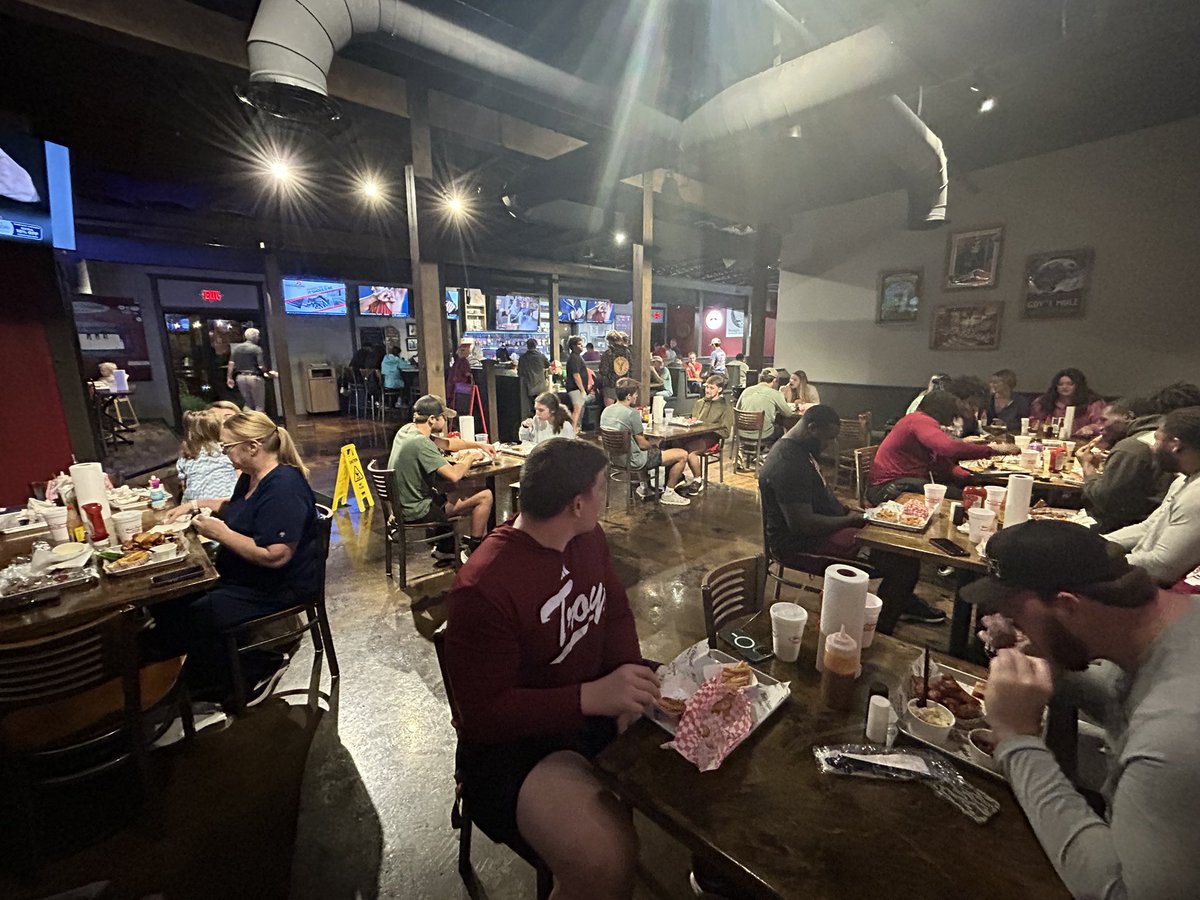 Chuck Carson (@chuck_carson) on Twitter photo Full boat for the <a href="/TroyTrojansFB/">Troy Trojans Football 8xβοΈ</a> O-Line and D-Line tonight at Moeβs!! Both groups dominated the line of scrimmage last weekend and I can tell you they are dominating some BBQ tonight! Bingo is nextβ¦come see us!! Full boat for the <a href="/TroyTrojansFB/">Troy Trojans Football 8xβοΈ</a> O-Line and D-Line tonight at Moeβs!! Both groups dominated the line of scrimmage last weekend and I can tell you they are dominating some BBQ tonight! Bingo is nextβ¦come see us!!