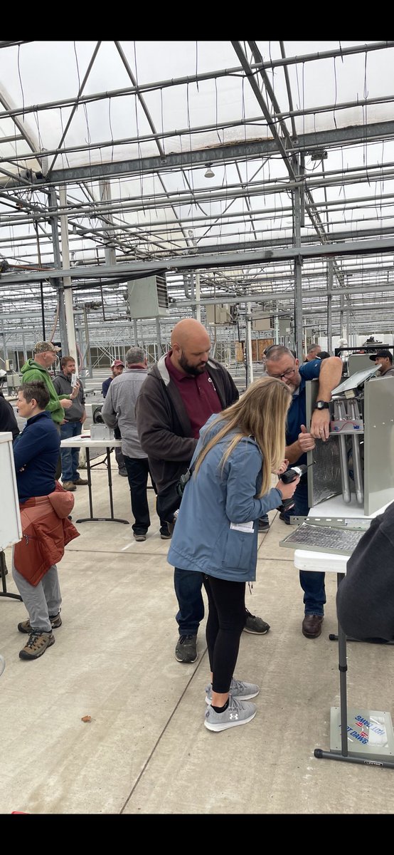 Tuc5150's tweet photo. The Modine Tech Service Team hard at work providing training for growers in Western Michigan @ModineHVAC https://t.co/lx0JZ0AQkk