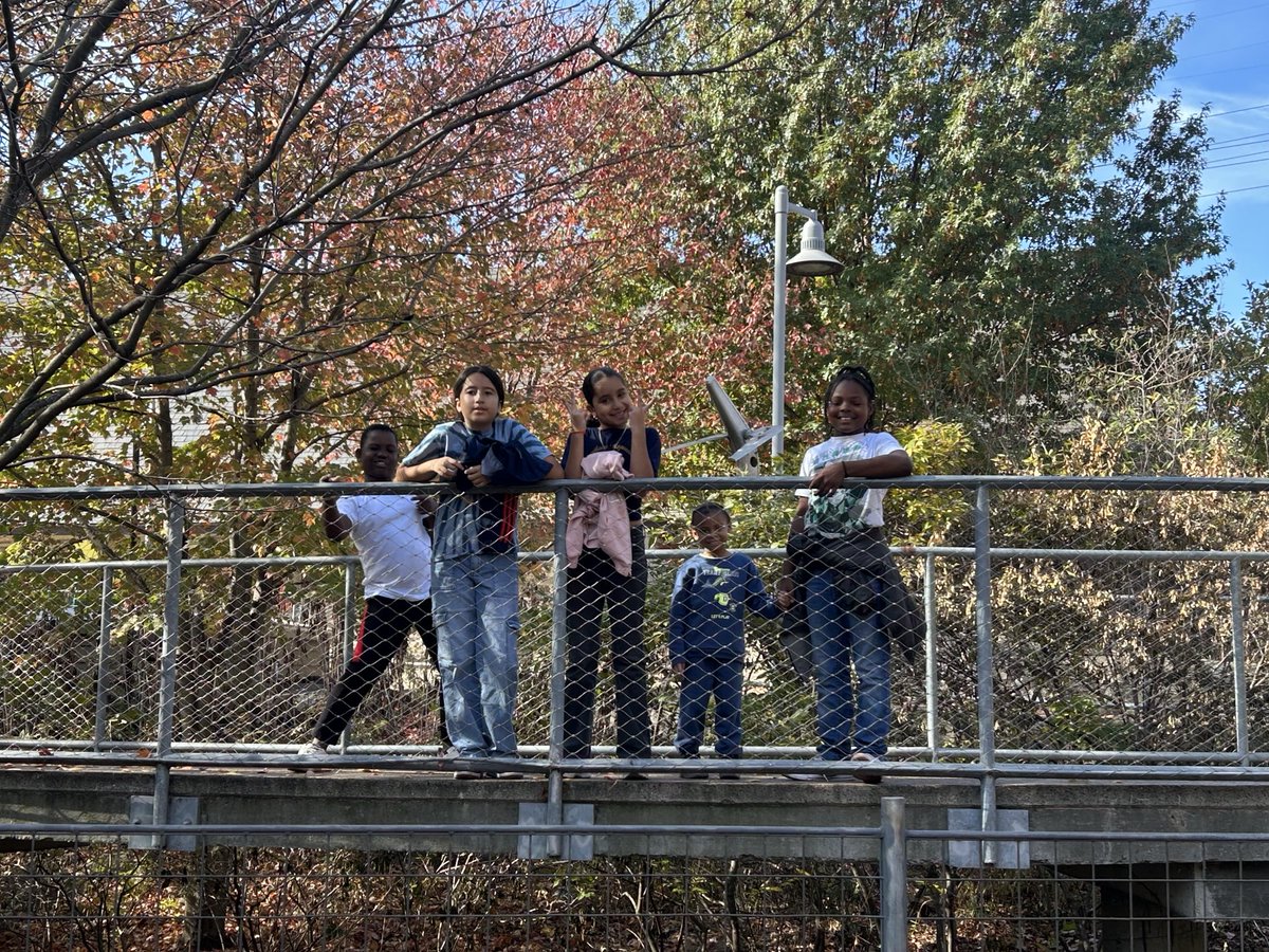 HTSD_Greenwood's tweet photo. Fabulous Weather☀️Endless Smiles🌝A Day Full of New Experiences🦒🦁🐒🐆Thank You, Rotary Club of Robbinsville Hamilton💝⁦@WeAreHTSD⁩ ⁦@GreenwoodPTA1⁩ #LearnAndGrowLetTheKnowledgeFlow ⁦@Rotary⁩ https://t.co/L5iTp2nYRb