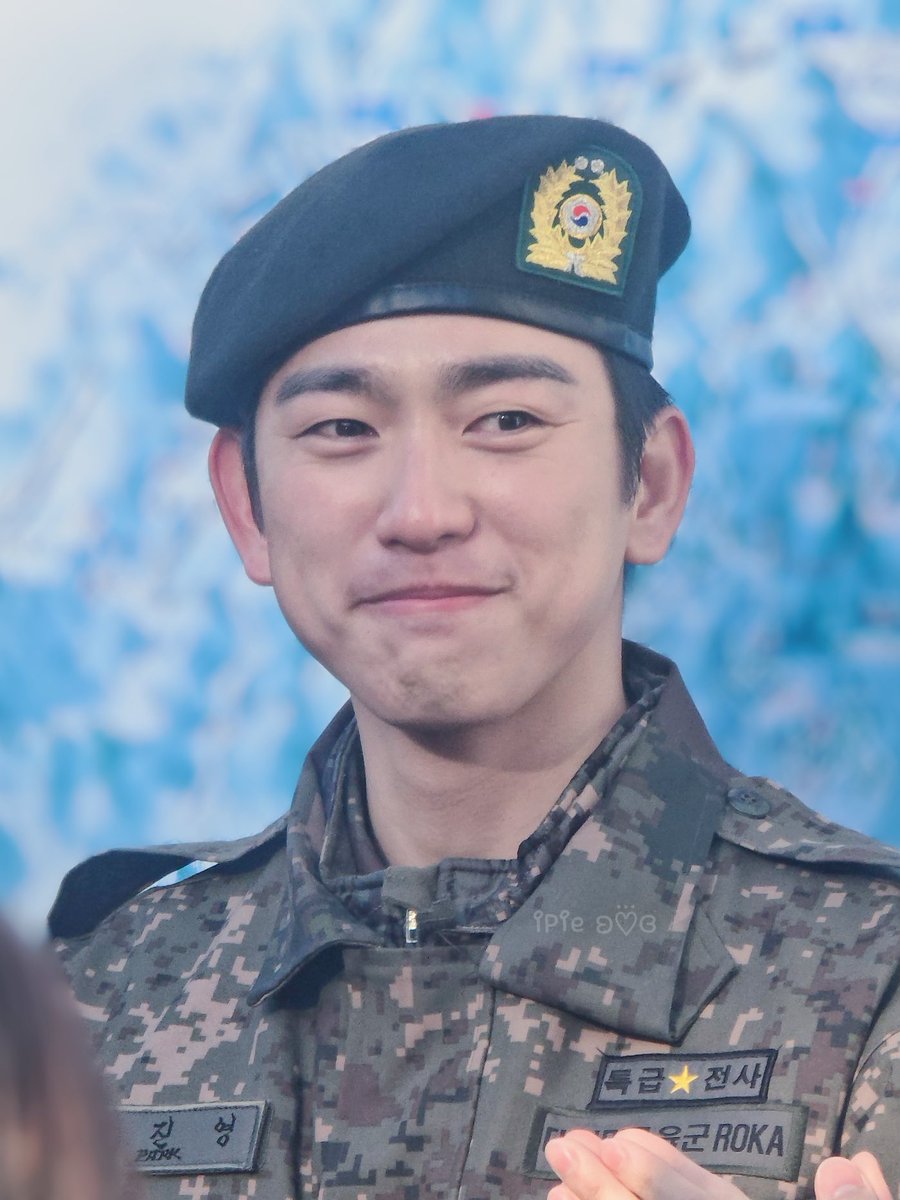 iPie_iGOT7's tweet photo. สามขวบตลอดไป~ 🥰🥰
กลับบ้านแล้วคนเก่ง 😘 
@JINYOUNG
#WarmlyWelcomeJinyoung https://t.co/RheYk9yRH2