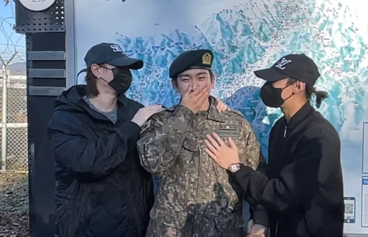 2022                                                                     2024

Park Jinyoung is back 
#WarmlyWelcomeJinyoung
#진영 #박진영 #jinyoung  <a href="/JINYOUNG/">박진영</a> 🍑