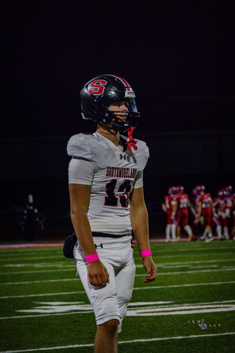 AnthonyMSmith13's tweet image. Freshman varsity highlights 3A.
Finished with 2,110 passing yards and 22 touchdowns along with 4 rushing touchdowns.
Second freshman in  WPIAL  history to throw for over 2,000 yards

hudl.com/v/2QgXtZ

@coachwil_412 @SHSFootball4U @michaelemcmahon @210ths  @Coach_Roc3