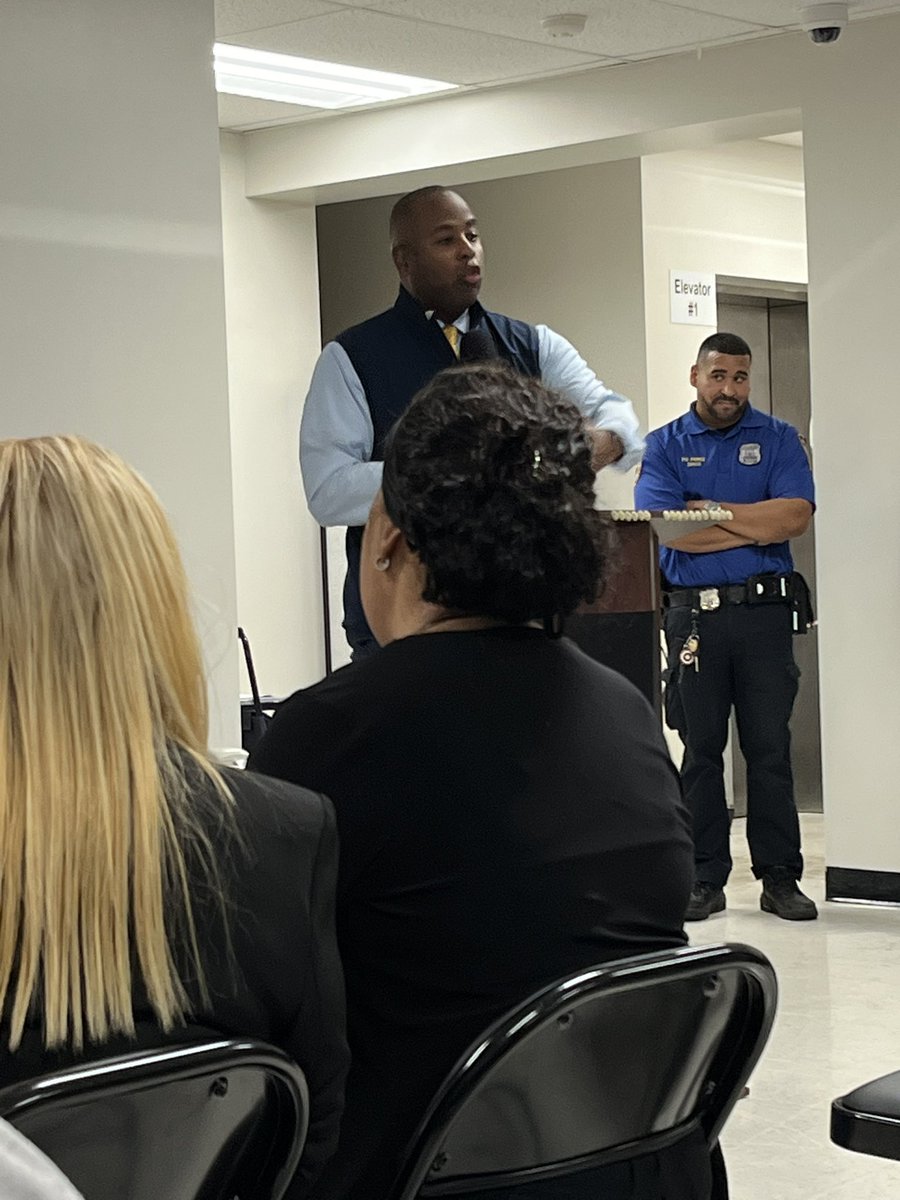 Vanessa Ruiz tweet media