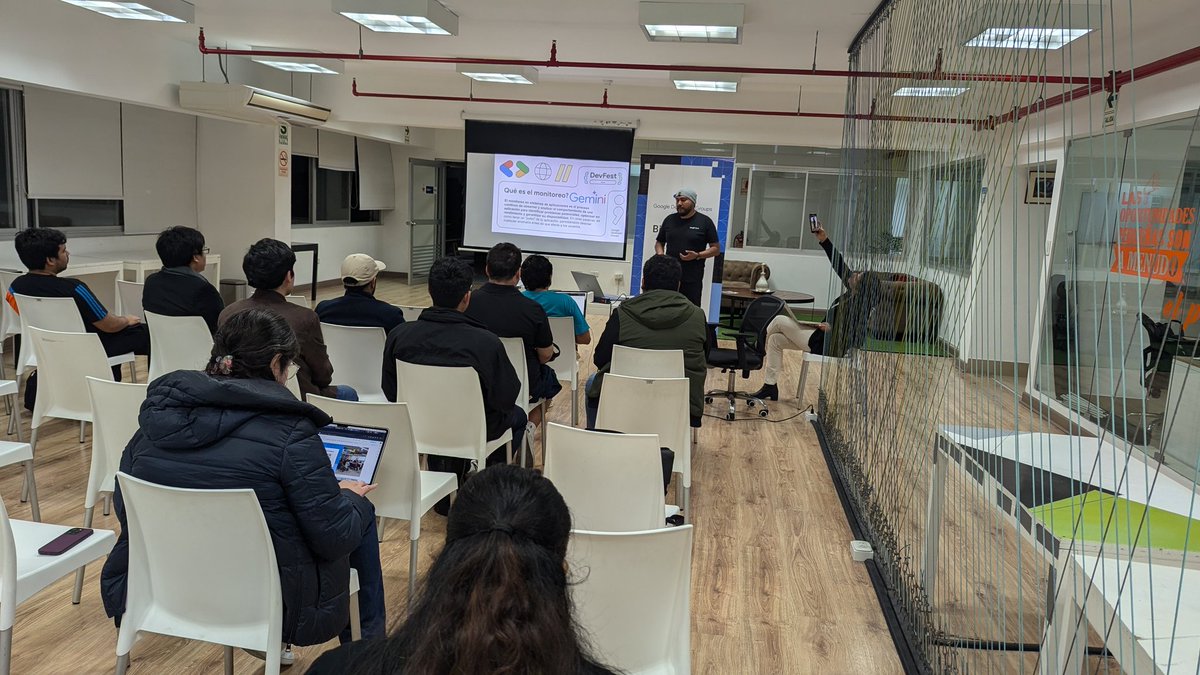 gdgcloudlima's tweet image. Y empezamos con el #RoadToDevFest 🤓
Nuestra primera charla viene de la mano de Kevin Villatoro 🇬🇹 (@GTShocker) con el tema de: Monitoreo en tus aplicaciones 👀
@GoogleDevsLATAM
#DevFestLima