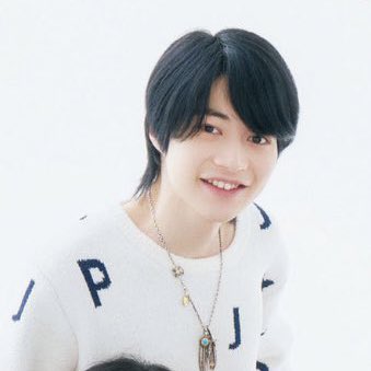 chamurai_10_2's tweet photo. いっつもチャラチャラ平成男みたいな顔してるくせに黒髪にした途端、男子大学生みたいな顔するのずるすぎるからねーー💢 https://t.co/XednvsjxCn