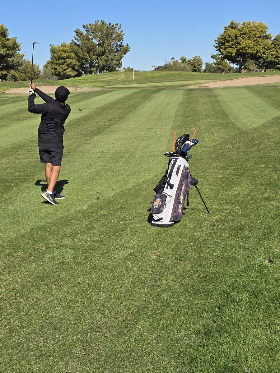 RMHSGOLFTEAM's tweet photo. Just another day in the life of @RMHSGOLFTEAM ... #StateEdition https://t.co/VD37DxyBiO