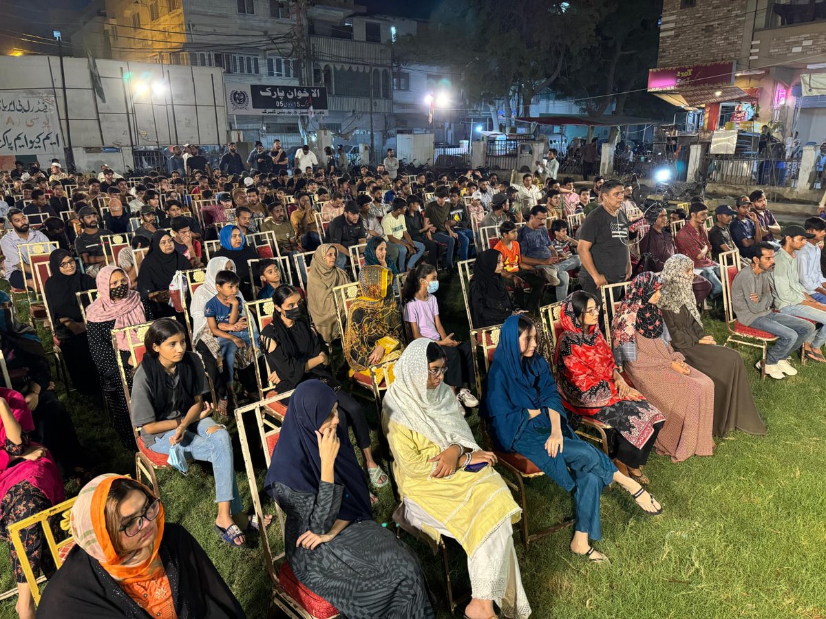 farha_mehmood's tweet photo. فیڈرل بی ایریا ٹاؤن یوسی 5A میں منعقدہ یوتھ کنوینشن میں بڑی تعداد میں نوجوانوں نے شرکت کی اور ڈیٹا بیس فارم بھرا۔ اراکین سندھ اسمبلی عادل عسکری اور بلقیس مختار نے خطاب کیا۔دیگر ذمہ داران سہیل احمد، طارق خان،سعید صدیقی،سمیع اور شادمان بھی موجود
#MQMPakistan #MQMYouthConvention https://t.co/bwu9zFvMqI