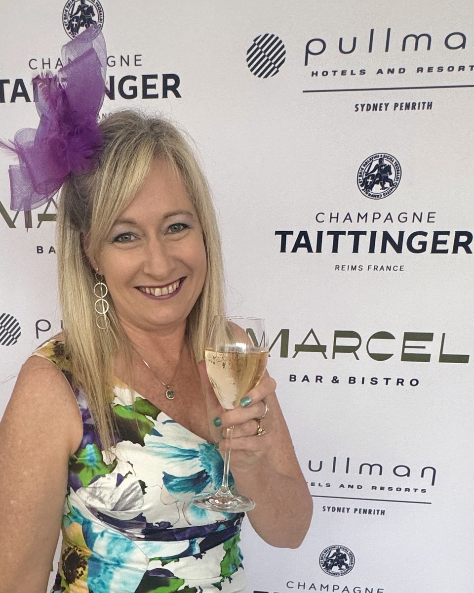 Lee Ussher 🐝 tweet media