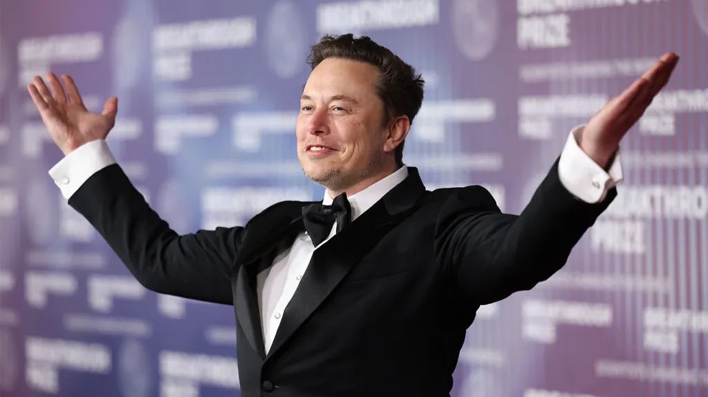WatcherGuru's tweet photo. JUST IN: Elon Musk's net worth rises over $20 billion following Donald Trump's presidential election victory. https://t.co/Qstuulxwwn